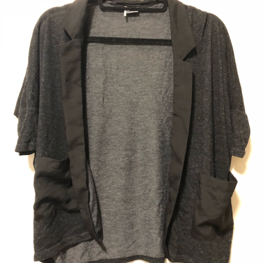 STRUCTURED CARDIGAN